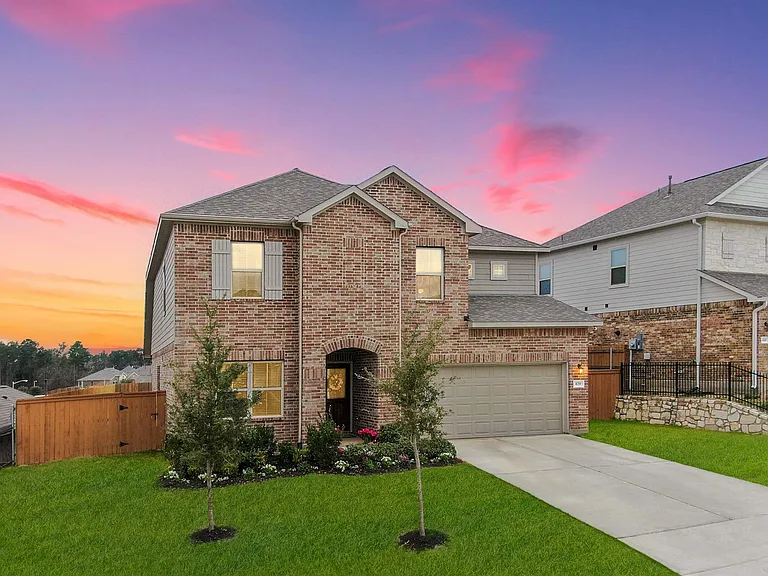679 Red Elm Ln — Photo 3
