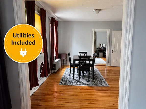 65 6th St #2, East Providence, RI 02914