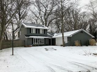 702 Bluffview Dr, Angola, IN