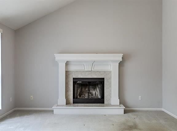 4th image of 4404 NE 102nd St
