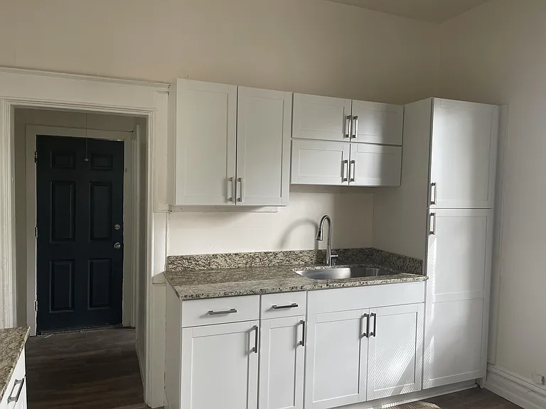 742 N 300 W — Photo 15