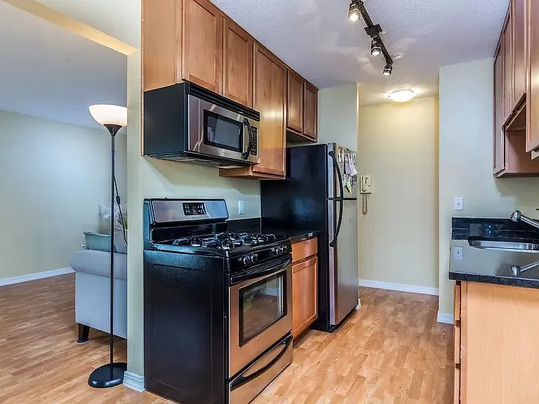 6901 Penn Ave S #103 — Photo 5