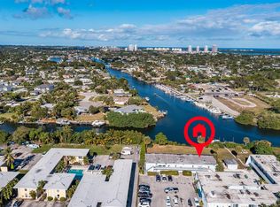 725 Hummingbird Way APT 103, North Palm Beach, FL 33408