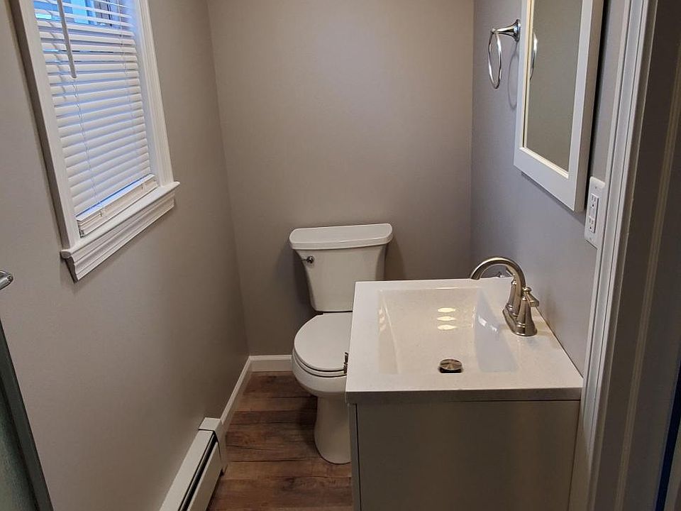 2nd image of 67 Spring St #2