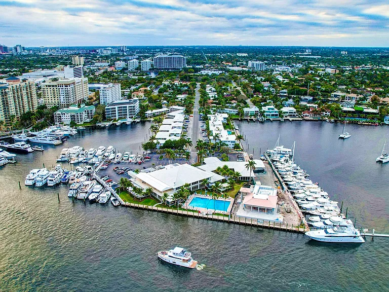 2727 Yacht Club Blvd #2A — Photo 65