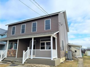 2620 Levans Rd N, Coplay, PA 18037