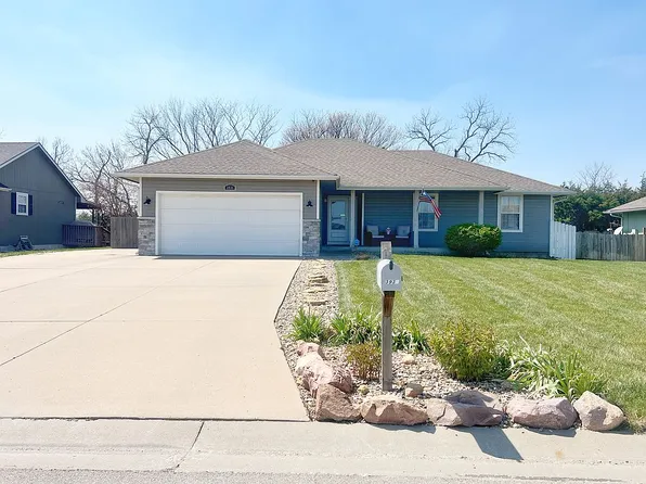 3931 NW Krysten St, Topeka, KS 66618