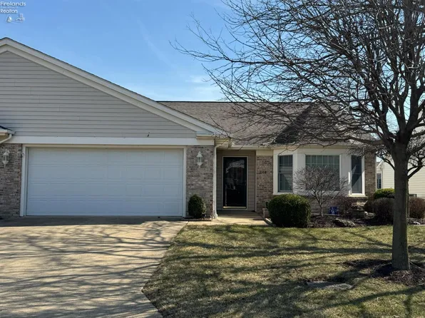 2108 Lakefield Dr, Huron, OH 44839