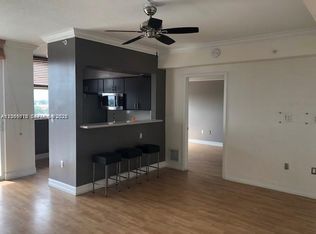 1 Glen Royal Pkwy APT 807, Miami, FL 33125