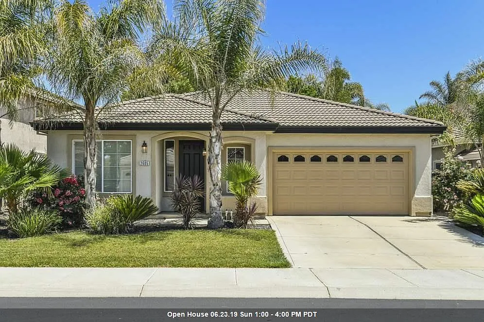 2605 Crescent Way photo 1