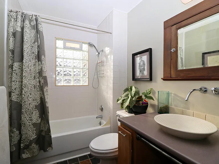 4154 State Line Rd — Photo 13