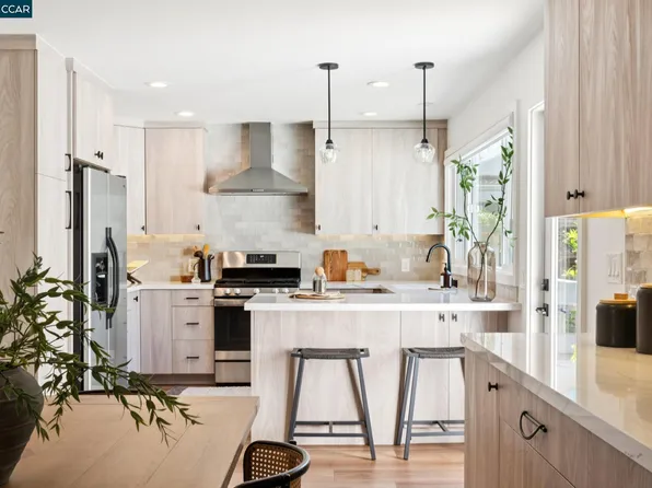 889 Madigan Ave, Concord, CA 94518