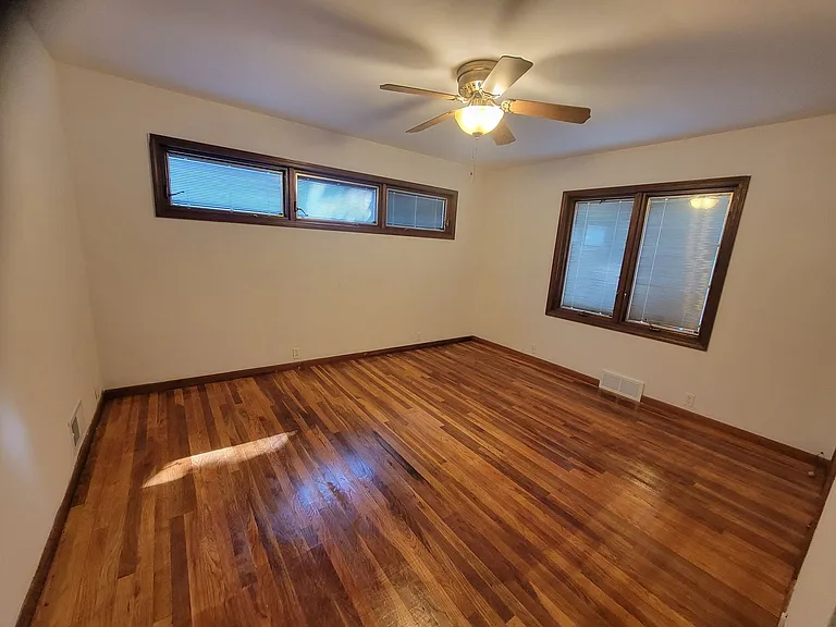 2518 W Kansas St — Photo 6