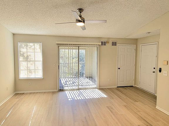 5th image of 5148 Park Central Dr Unit 132