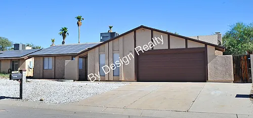 7230 N Ulene Pl Photo 1