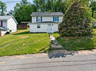 623 Jay Cir, Latrobe, PA 15650