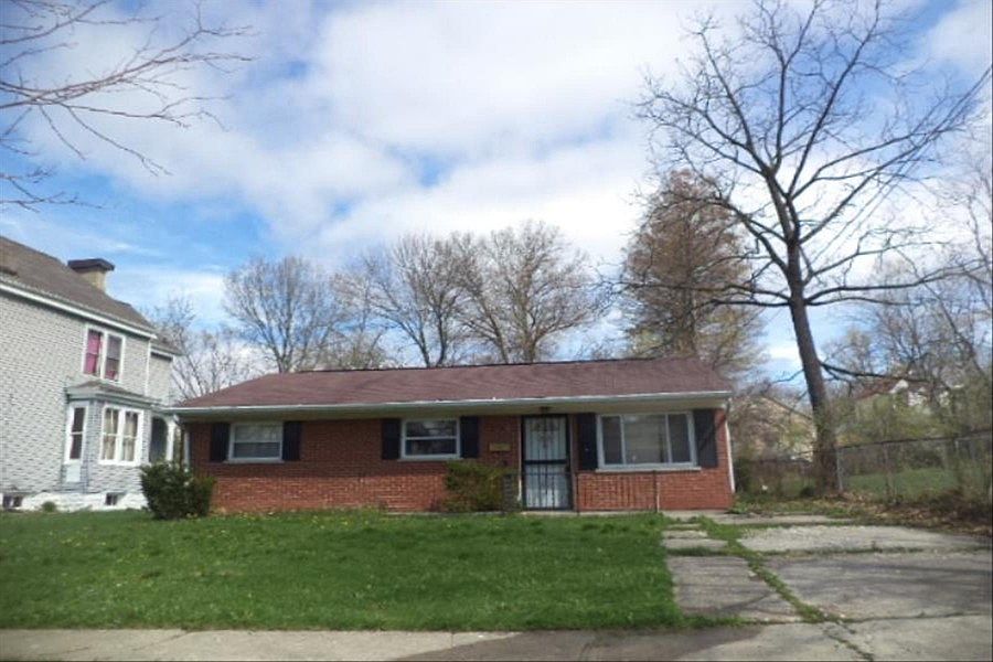 1st image of 3846 Zinsle Ave