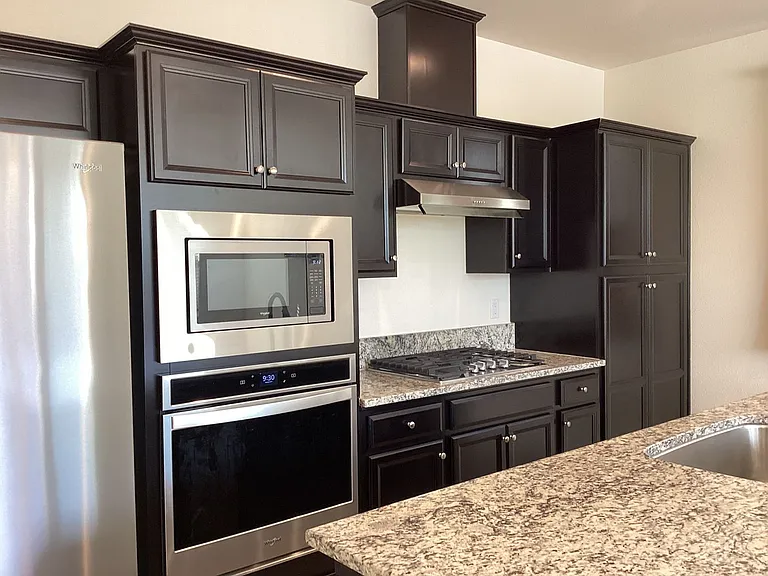 229 Sunset Dr S — Photo 10