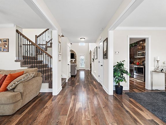 3rd image of 3789 Windhaven Dr