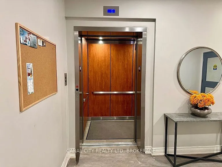 10 Albert St E #303 — Photo 4