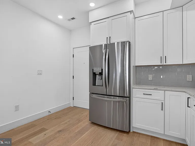927 Kennedy St NW #304 — Photo 14