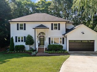 104 Kensbury Cir, Cary, NC 27513