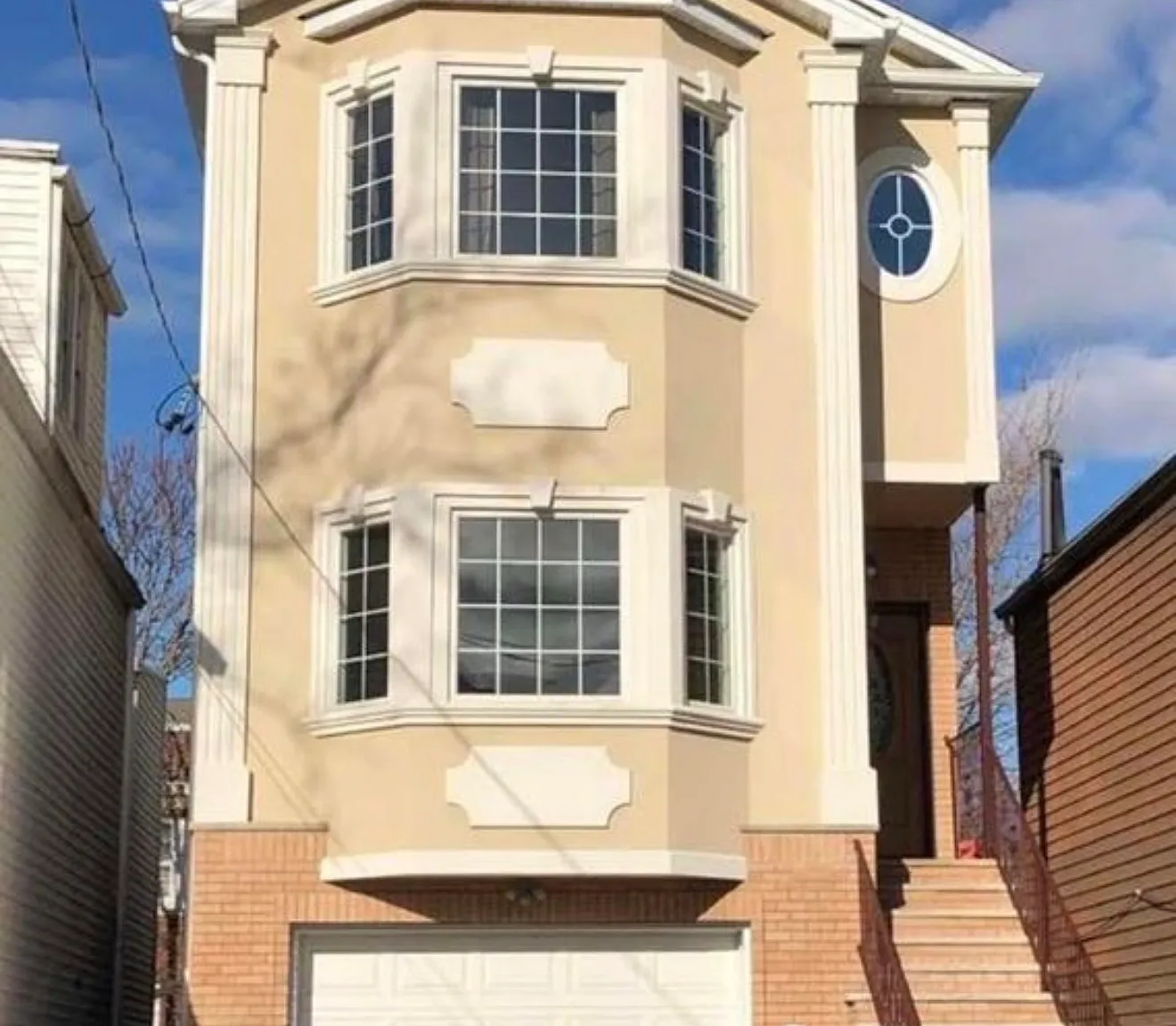 3 bed, 1000 sqft, $3,600 — Photo 1