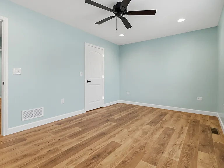 250 Meadow Dr #1 — Photo 26