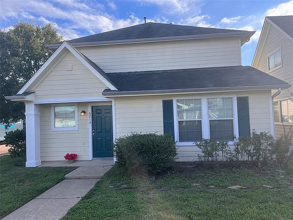 2nd image of 6219 Settlers Square Ln