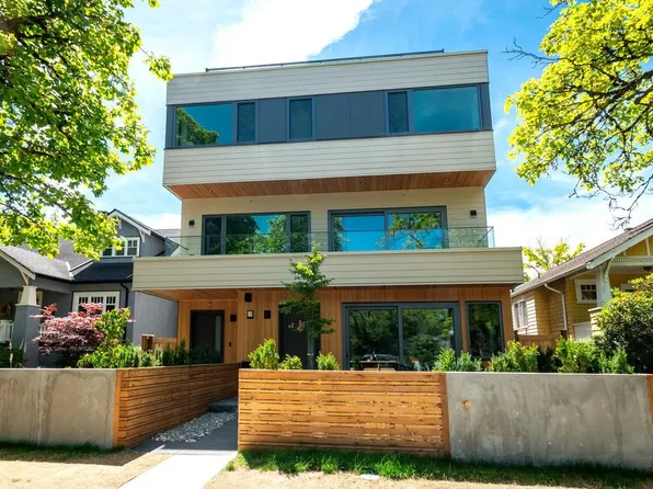 3120 W 11th Ave #1, Vancouver, BC V6K 2M7