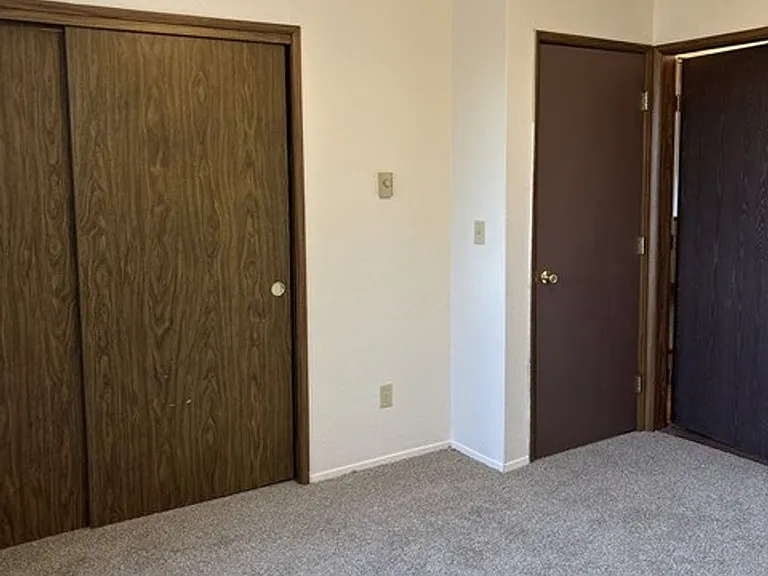 4504-4506 Campbell Dr SE — Photo 9