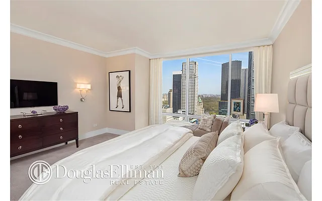 Sold by Douglas Elliman | media 7