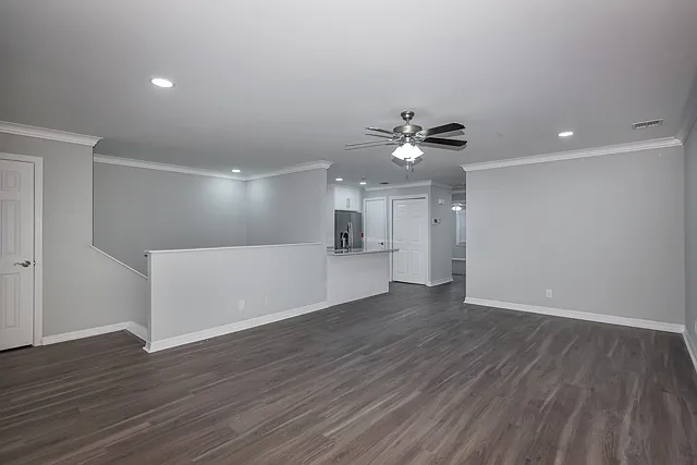 Fairfield Courtyard East At Farmingdale — Photo 2