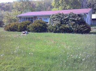 363 W County Rd, Sugarloaf, PA 18249