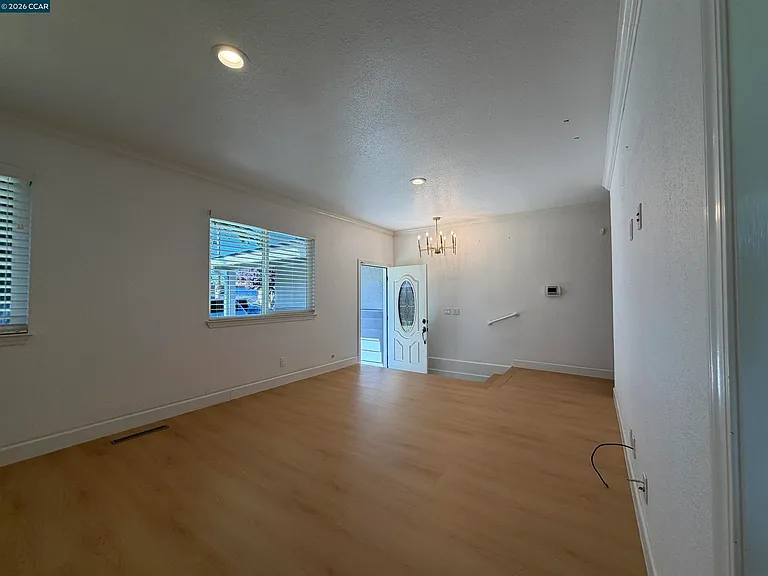 397 Ann Ct — Photo 13