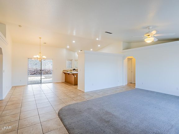 4th image of 3078 Caravan Dr