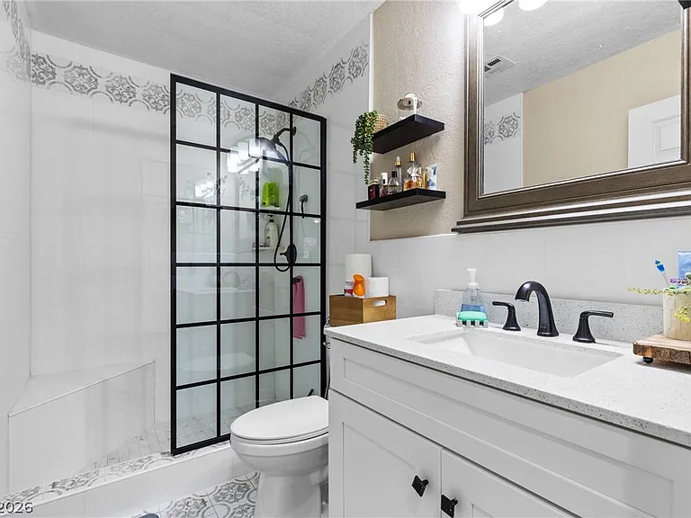 407 Crater Ct — Photo 33