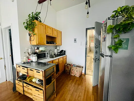 Rented by TorsX Inc | media 6