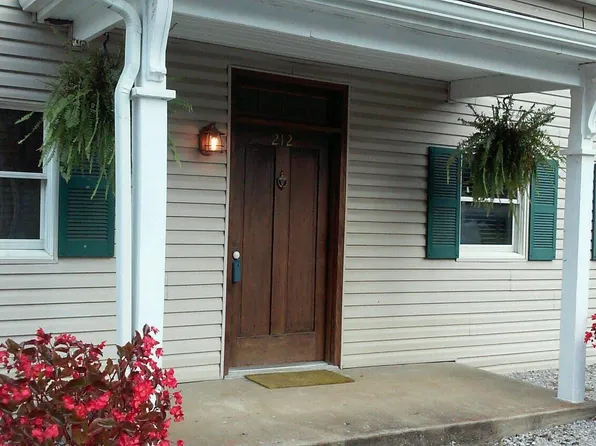 212 W Main St, Midway, KY 40347