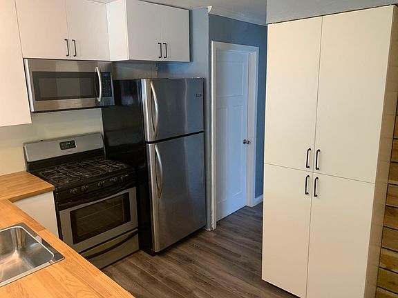 5th image of 1115 W 35th St