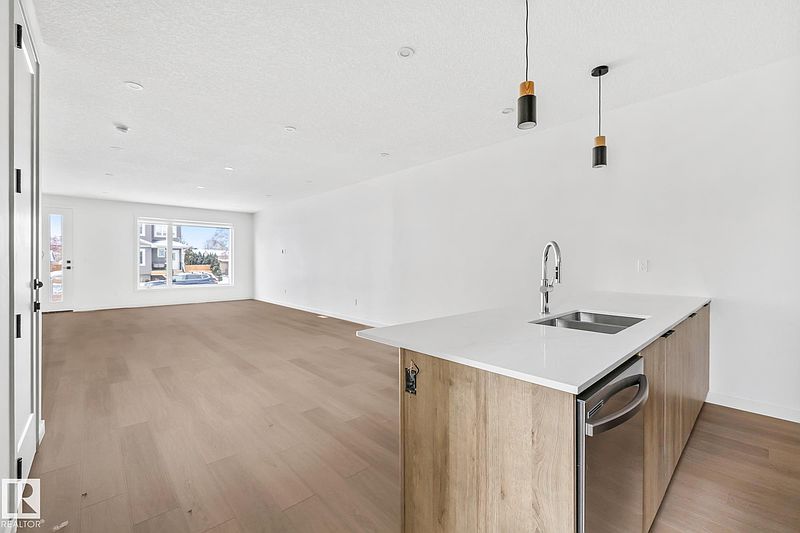 Edmonton Townhouse for rent - 3 Bedrooms — photo 17
