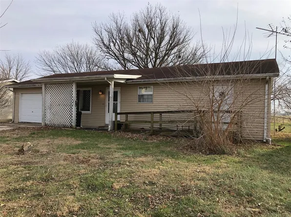 1201 Mary Irene Rd, New Baden, IL 62265