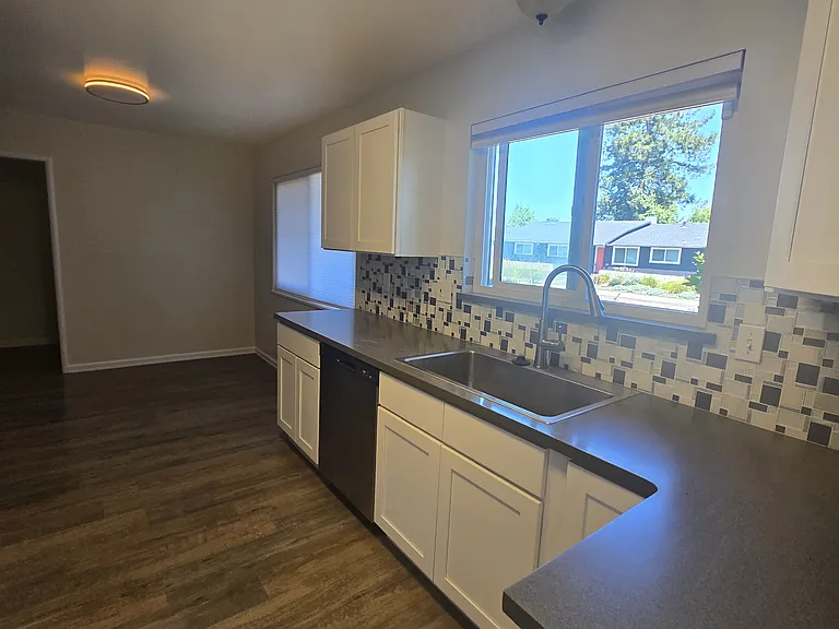 3656 Evergreen Rd — Photo 3