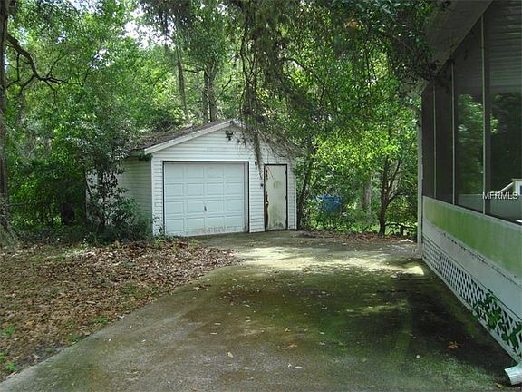 4th image of 13127 Parkwood St