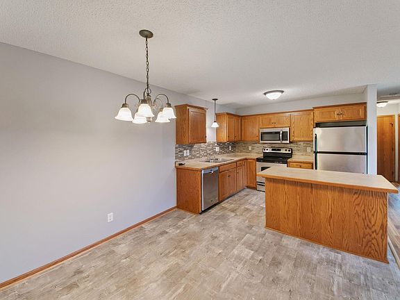 4th image of 10711 Knollwood Ln