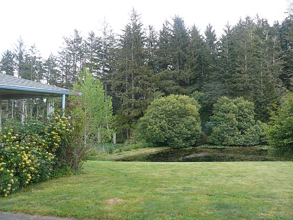 4th image of 2231 Lagoon Ave