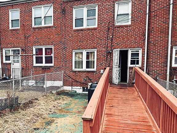 3rd image of 1231 Wicklow Rd