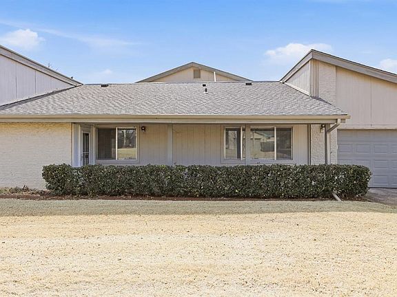 2nd image of 5800 Hefner Village Cir