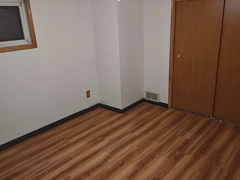 257 15th Ave N #1 — Photo 13
