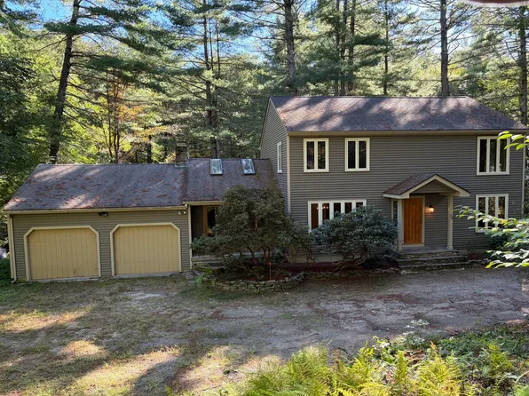 23 Forest St, Upton, MA 01568
